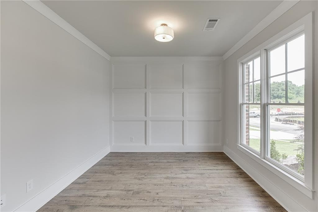 5 bedroom, 4 bathroom, 3,339 sq ft single family residence for sale at 1813 Piney Bend Drive, Buford, GA 30518 — photo 5