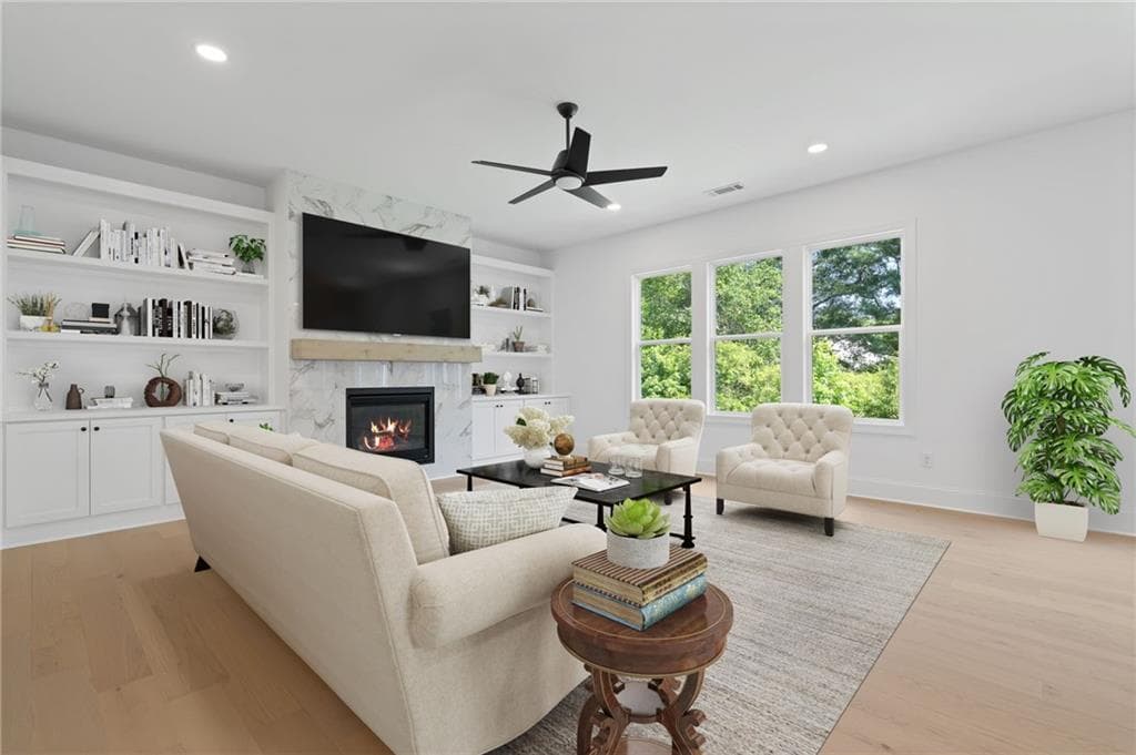 5 bedroom, 5 bathroom, 3,425 sq ft single family residence under contract at 4770 Crestline View Road, Cumming, GA 30028 — photo 2