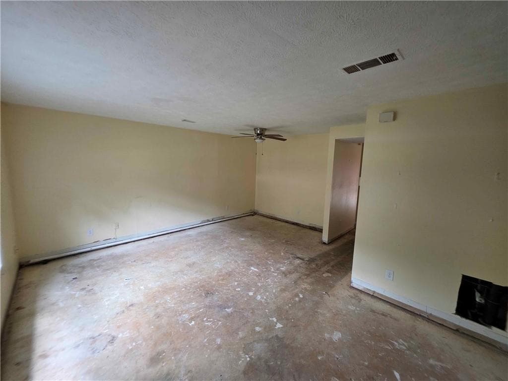 3 bedroom, 3 bathroom, 1,344 sq ft condominium for sale at 1939 Whitehall Forest Court, Atlanta, GA 30316 — photo 4