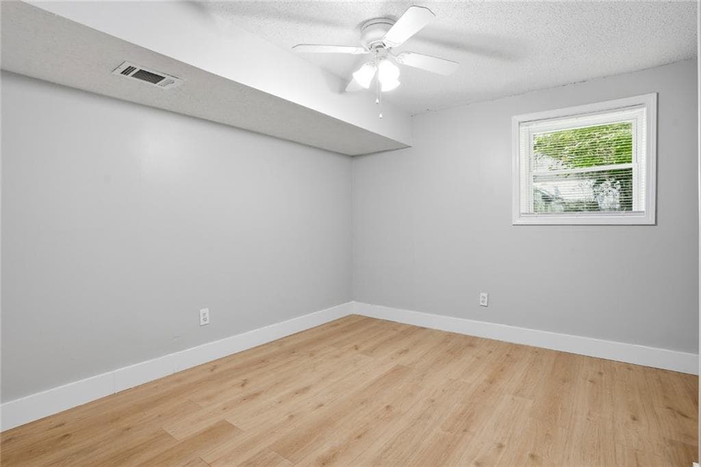 5 bedroom, 2 bathroom, 1,850 sq ft single family residence under contract at 6592 Port A Prince Drive, Forest Park, GA 30297 — photo 8