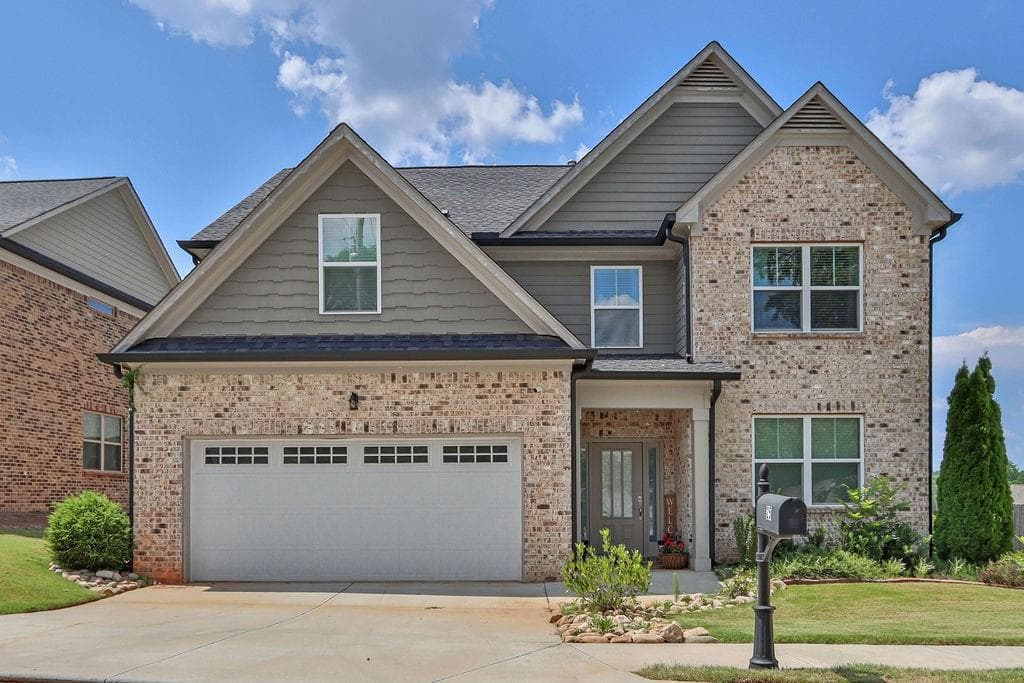 5 bedroom, 3 bathroom, 2,693 sq ft single family residence for sale at 25 Sudderth Street, Buford, GA 30518 — photo 1 of 31