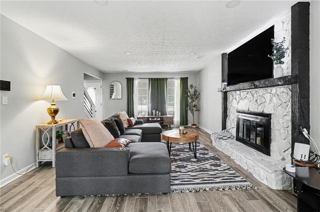 3 bedroom, 3 bathroom, 1,748 sq ft single family residence for sale at 8509 Cedar Creek Ridge, Riverdale, GA 30274 — photo 6