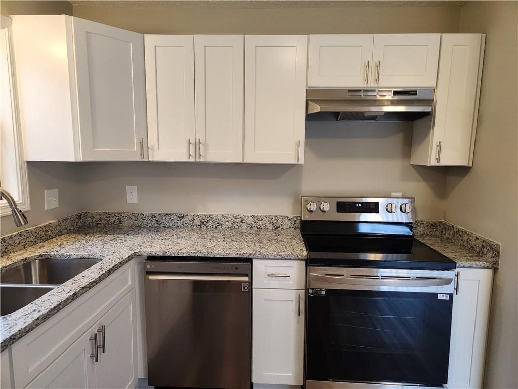 2 bedroom, 3 bathroom, 2,400 sq ft duplex for rent at 1285 S Lea Court, Smyrna, GA 30080 for $1,650 a month — photo 7