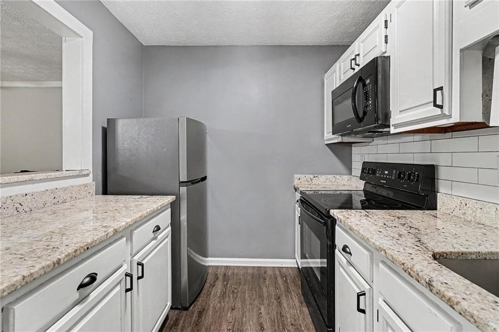 2 bedroom, 2 bathroom, 1,182 sq ft condominium for sale at 4004 Woodridge Way, Tucker, GA 30084 — photo 10