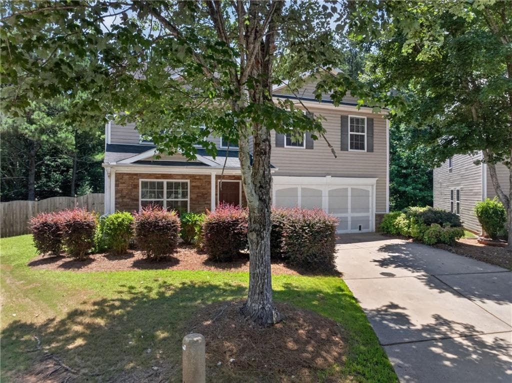7 bedroom, 3 bathroom, 3,202 sq ft single family residence under contract at 3075 Whittier Way, Cumming, GA 30040 — photo 3