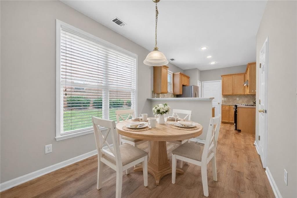 3 bedroom, 3 bathroom, 2,390 sq ft single family residence for sale at 13968 Sunfish Bend, Alpharetta, GA 30004 — photo 9