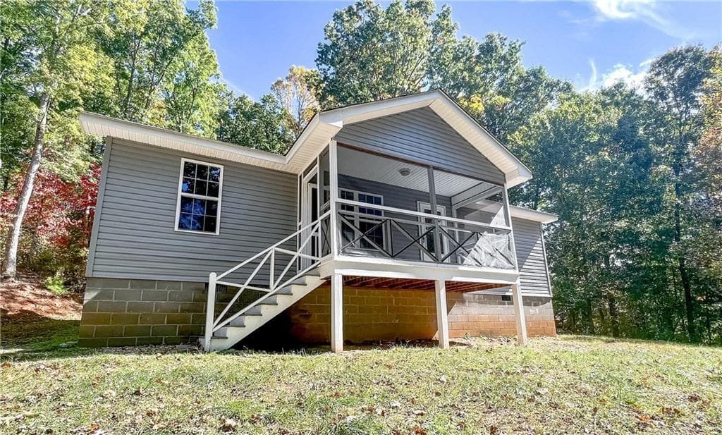 3 bedroom, 2 bathroom, 1,344 sq ft single family residence for sale at 102 Putnam Road, Cleveland, GA 30528