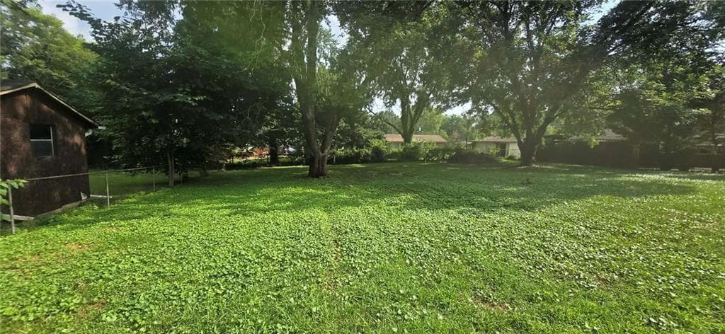 4 bedroom, 2 bathroom, 1,382 sq ft single family residence for sale at 1156 E Fayetteville Road, Riverdale, GA 30296 — photo 5