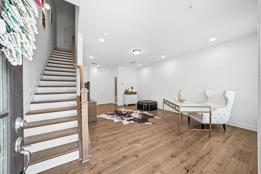 4 bedroom, 5 bathroom, 2,480 sq ft townhouse for sale at 6715 Prelude Drive, Atlanta, GA 30328 — photo 5