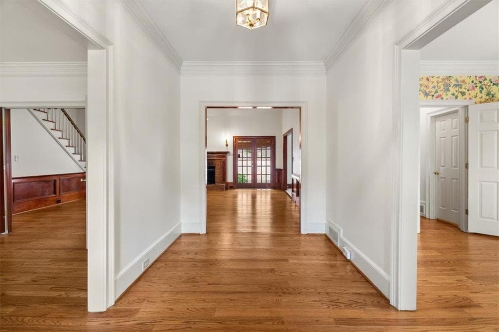 4 bedroom, 5 bathroom, 2,643 sq ft single family residence for sale at 8855 Glen Ferry Drive, Johns Creek, GA 30022 — photo 5