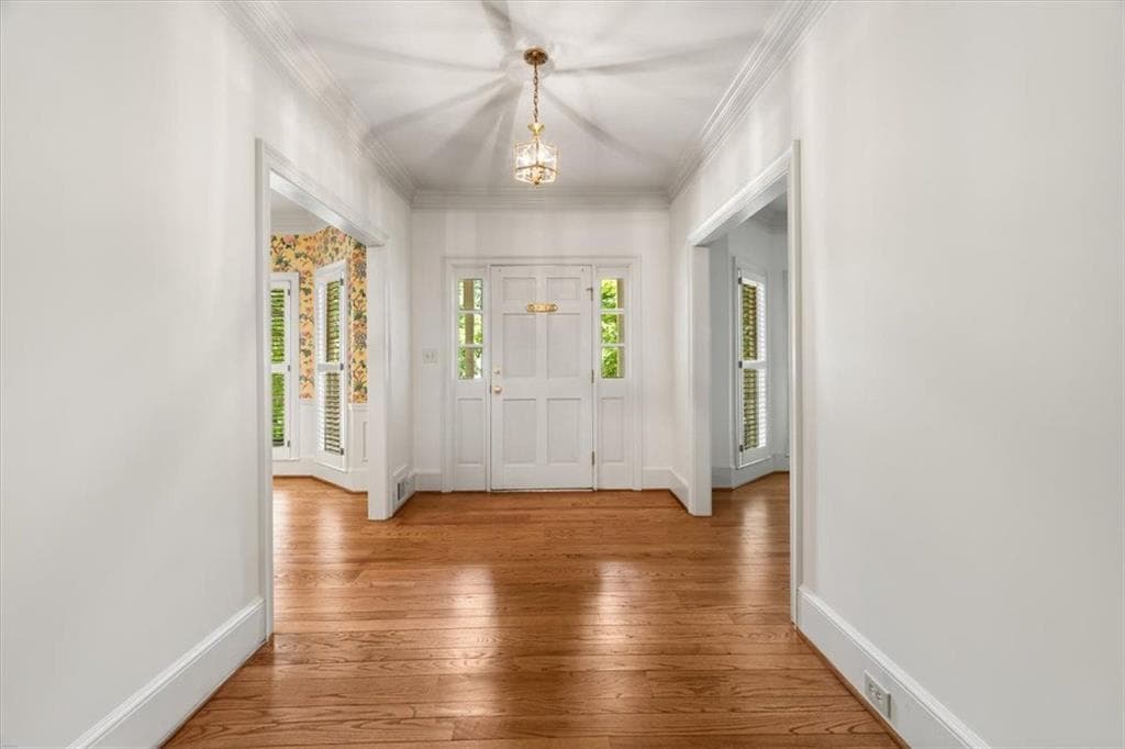 4 bedroom, 5 bathroom, 2,643 sq ft single family residence for sale at 8855 Glen Ferry Drive, Johns Creek, GA 30022 — photo 6