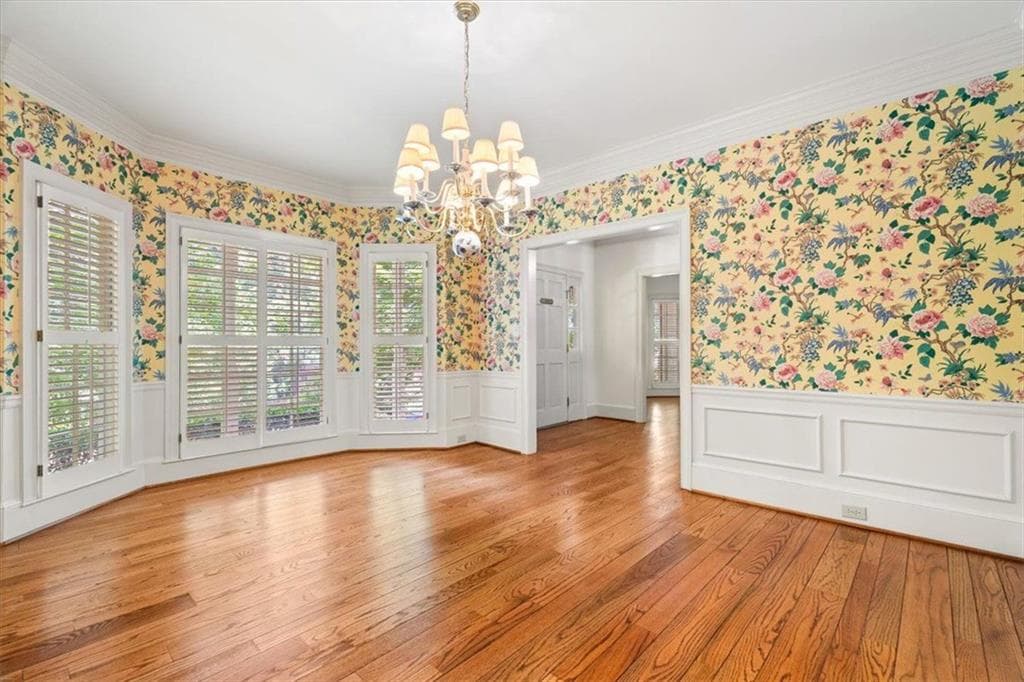 4 bedroom, 5 bathroom, 2,643 sq ft single family residence for sale at 8855 Glen Ferry Drive, Johns Creek, GA 30022 — photo 8
