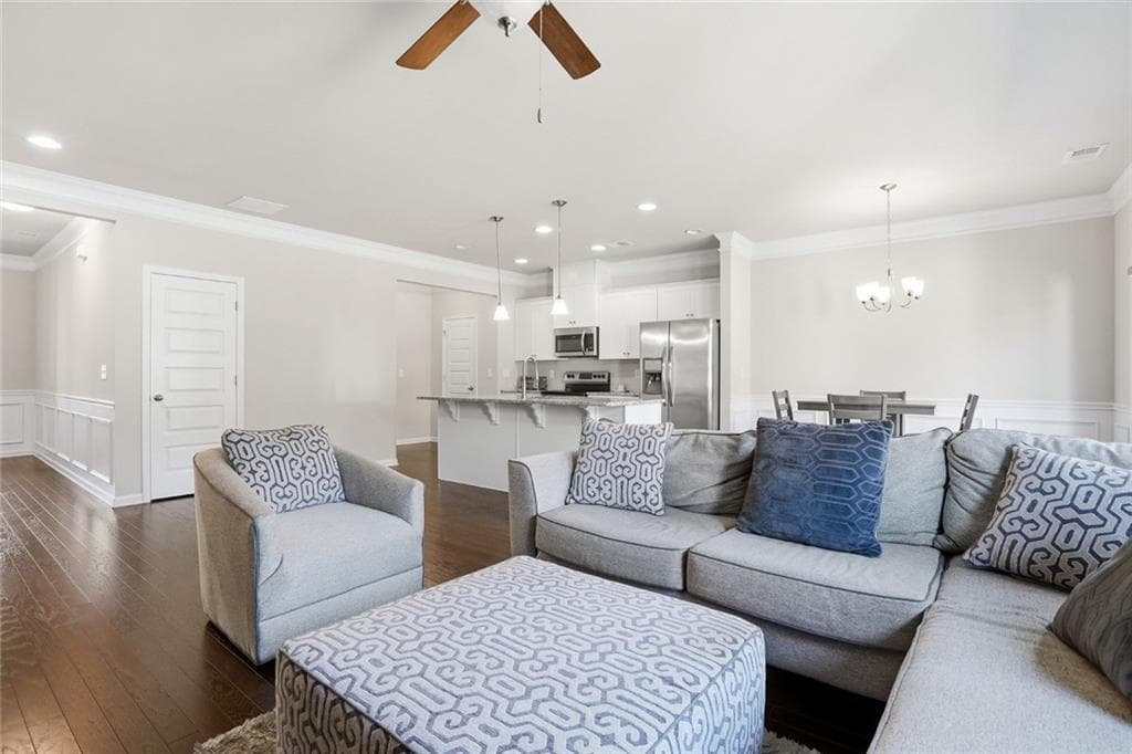 3 bedroom, 3 bathroom, 1,933 sq ft townhouse for rent at 2639 Bloom Circle, Tucker, GA 30084 for $2,399 a month — photo 6