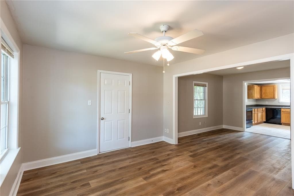 3 bedroom, 2 bathroom, 1,008 sq ft single family residence under contract at 2603 Davenport Street, Smyrna, GA 30080 — photo 5