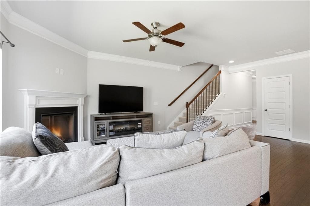 3 bedroom, 3 bathroom, 1,933 sq ft townhouse for rent at 2639 Bloom Circle, Tucker, GA 30084 for $2,399 a month — photo 7