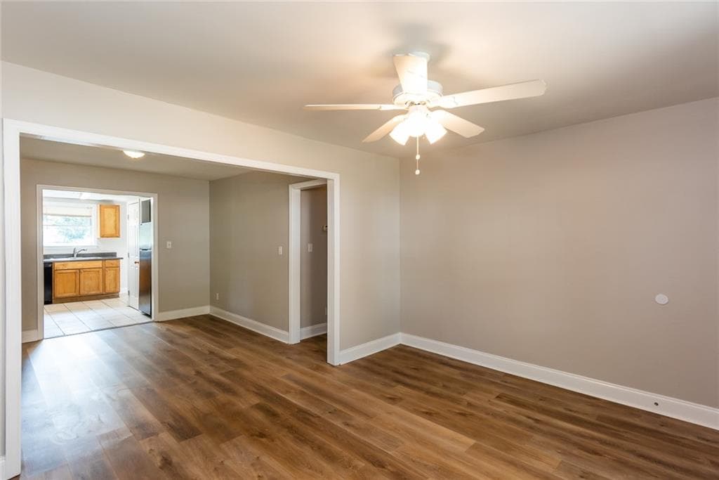 3 bedroom, 2 bathroom, 1,008 sq ft single family residence under contract at 2603 Davenport Street, Smyrna, GA 30080 — photo 6