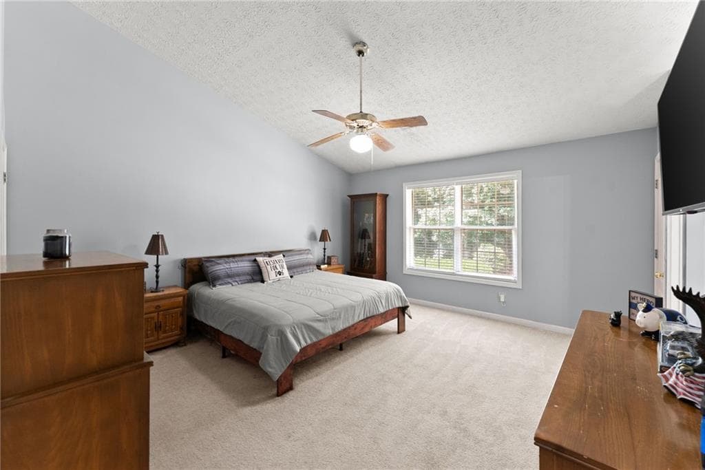 4 bedroom, 3 bathroom, 1,888 sq ft single family residence for sale at 3202 Summit Glen Drive, Loganville, GA 30052 — photo 6