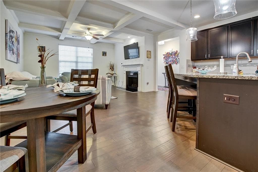 3 bedroom, 3 bathroom, 1,936 sq ft townhouse for sale at 7687 Cabrini Place, Fairburn, GA 30213 — photo 4