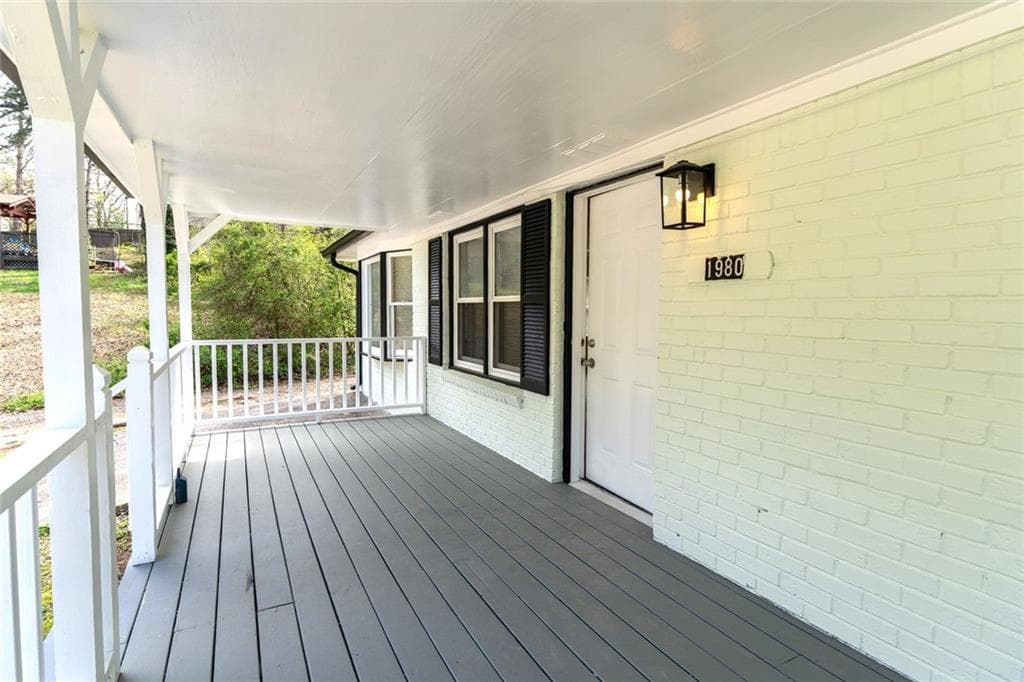 4 bedroom, 3 bathroom, 1,817 sq ft single family residence for sale at 1980 Winchester Court, Marietta, GA 30008 — photo 5