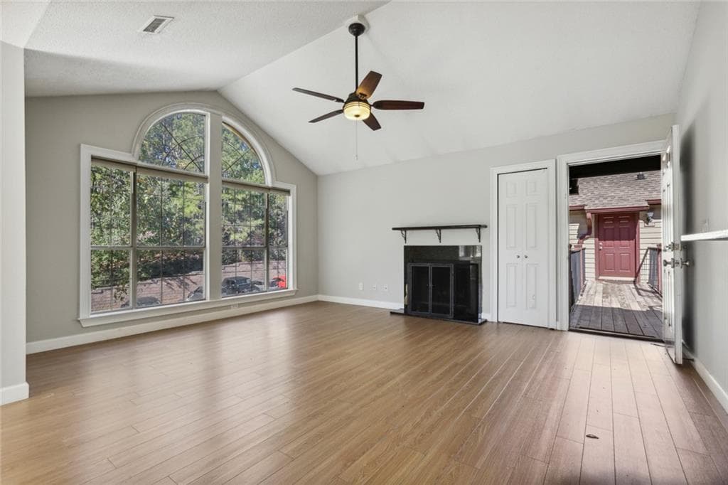 3 bedroom, 2 bathroom, 950 sq ft condominium for rent at 1007 Sandy Lane Drive, Alpharetta, GA 30022 for $2,000 a month — photo 4