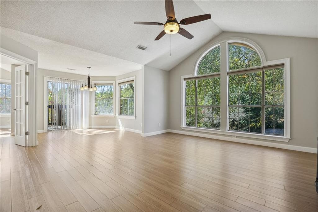 3 bedroom, 2 bathroom, 950 sq ft condominium for rent at 1007 Sandy Lane Drive, Alpharetta, GA 30022 for $2,000 a month — photo 9