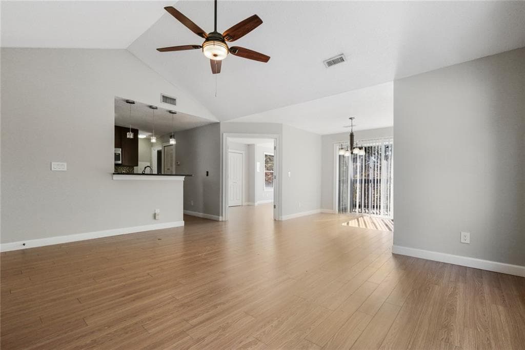 3 bedroom, 2 bathroom, 950 sq ft condominium for rent at 1007 Sandy Lane Drive, Alpharetta, GA 30022 for $2,000 a month — photo 10