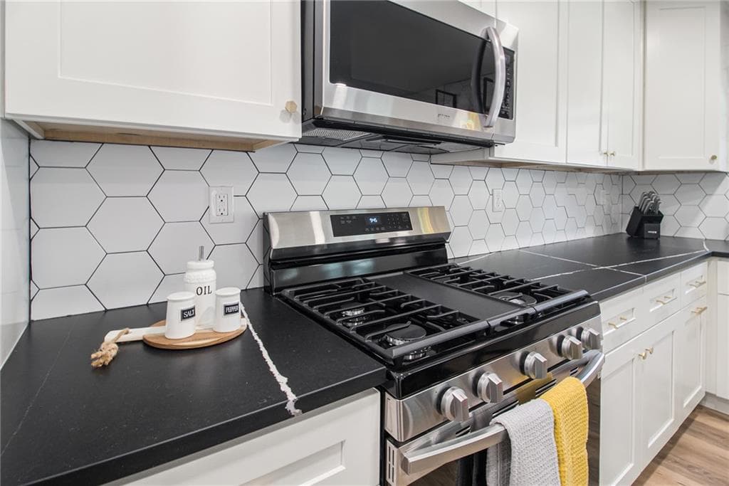 2 bedroom, 2 bathroom, 1,053 sq ft single family residence for rent at 220 Birch Street, Hapeville, GA 30354 for $1,700 a month — photo 6