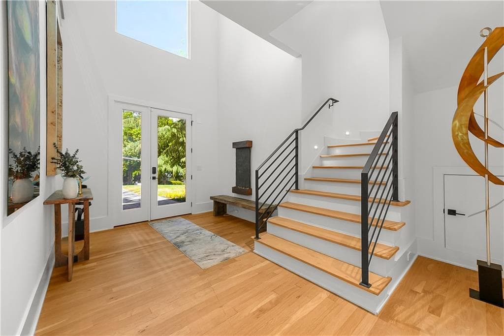 5 bedroom, 6 bathroom, 5,385 sq ft single family residence for sale at 1269 Mayfair Drive, Atlanta, GA 30324 — photo 2