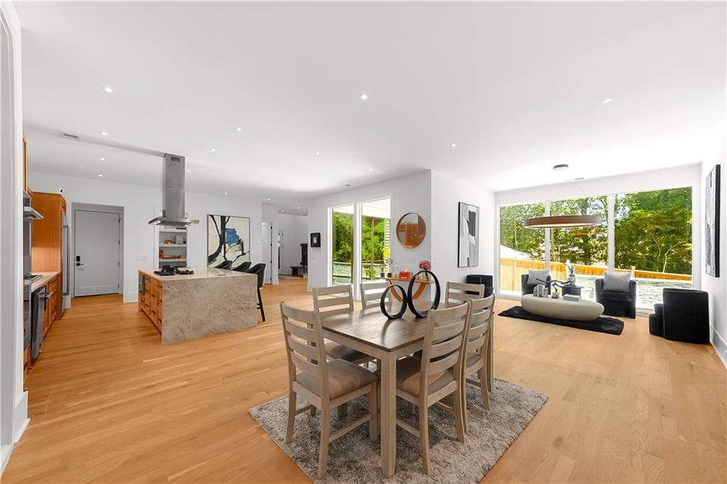 5 bedroom, 6 bathroom, 5,385 sq ft single family residence for sale at 1269 Mayfair Drive, Atlanta, GA 30324 — photo 5