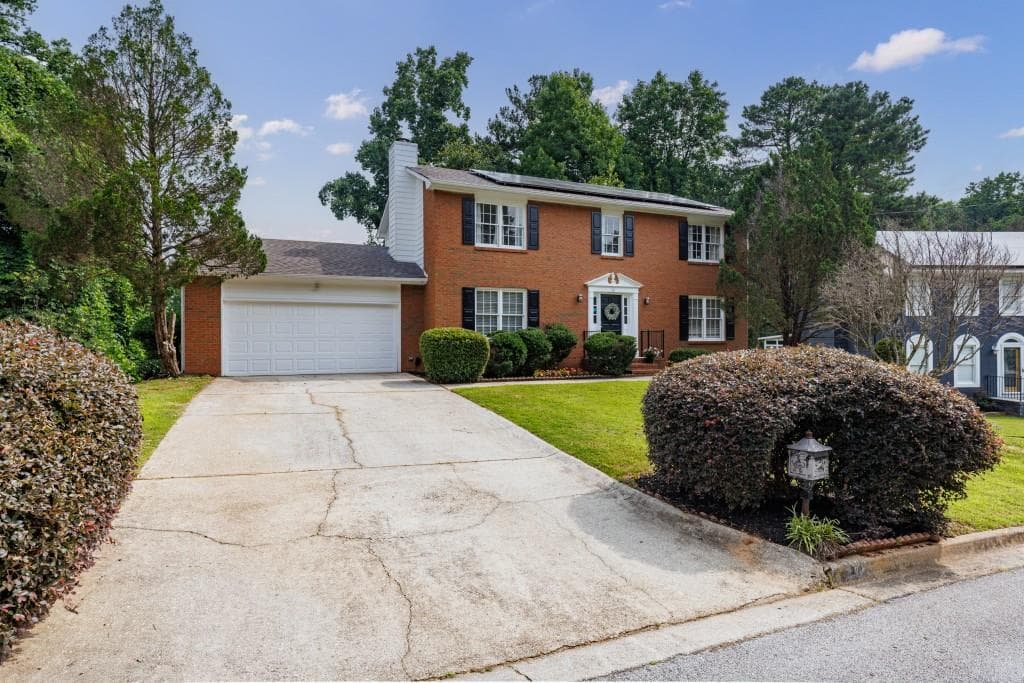 4 bedroom, 3 bathroom, 2,926 sq ft single family residence for sale at 861 Lagoon Court, Stone Mountain, GA 30083 — photo 3
