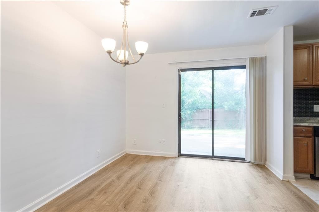 2 bedroom, 3 bathroom, 1,092 sq ft townhouse for rent at 1585 Springleaf Point, Smyrna, GA 30080 for $1,700 a month — photo 5