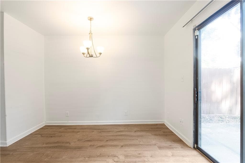 2 bedroom, 3 bathroom, 1,092 sq ft townhouse for rent at 1585 Springleaf Point, Smyrna, GA 30080 for $1,700 a month — photo 6