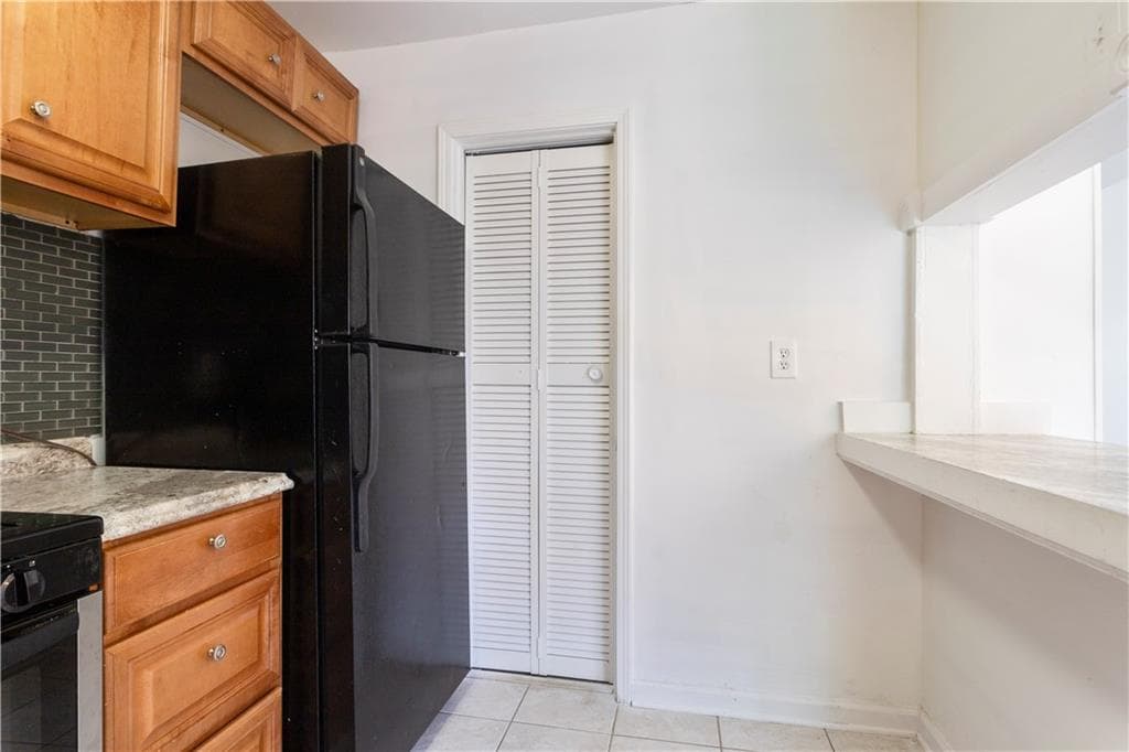 2 bedroom, 3 bathroom, 1,092 sq ft townhouse for rent at 1585 Springleaf Point, Smyrna, GA 30080 for $1,700 a month — photo 10
