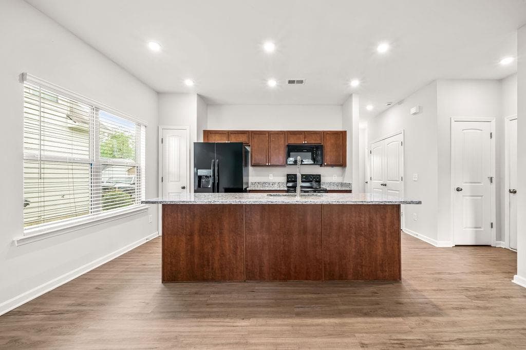 3 bedroom, 2 bathroom, 1,226 sq ft single family residence under contract at 25 Pippin Place, Rome, GA 30165 — photo 5