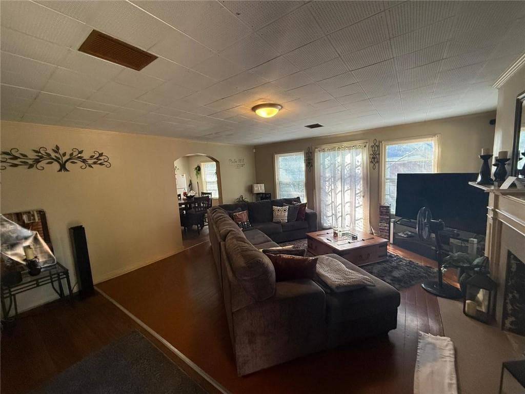 3 bedroom, 2 bathroom, 1,515 sq ft single family residence for sale at 1184 Edna Place, Macon, GA 31204 — photo 3