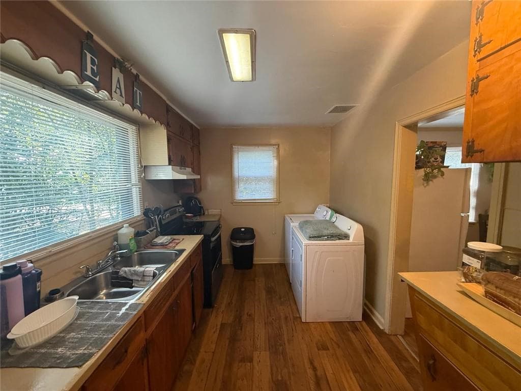 3 bedroom, 2 bathroom, 1,515 sq ft single family residence for sale at 1184 Edna Place, Macon, GA 31204 — photo 6