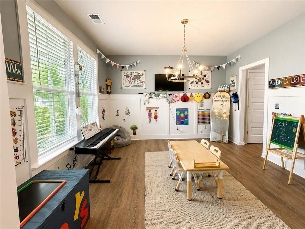 4 bedroom, 3 bathroom, 2,505 sq ft single family residence for sale at 1684 Flagstone Lane, Conyers, GA 30012 — photo 5