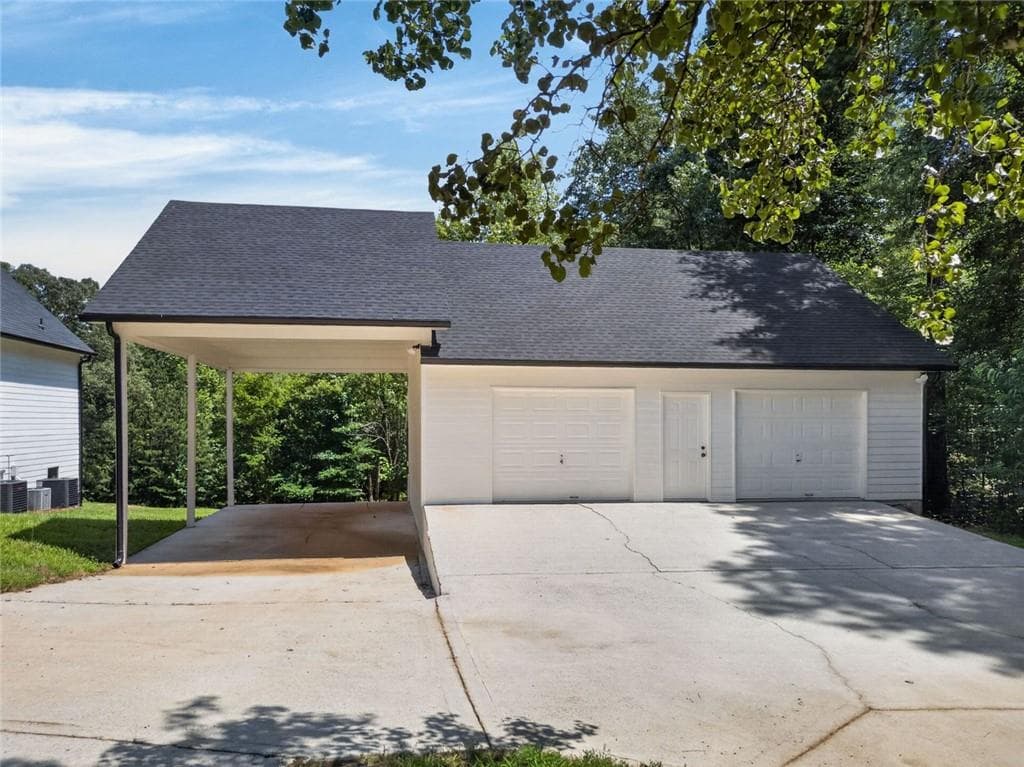 6 bedroom, 7 bathroom, 6,957 sq ft single family residence for sale at 5098 Gwendolyn Court, Acworth, GA 30101 — photo 10