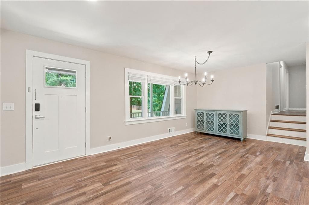 3 bedroom, 2 bathroom, 1,544 sq ft single family residence for sale at 173 Brookwood Drive, Canton, GA 30114 — photo 6