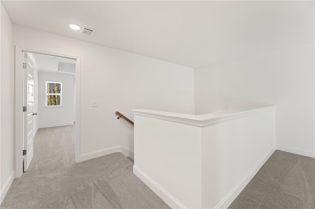 3 bedroom, 3 bathroom, 1,786 sq ft townhouse under contract at 6005 Silverbell Drive, Flowery Branch, GA 30542 — photo 8