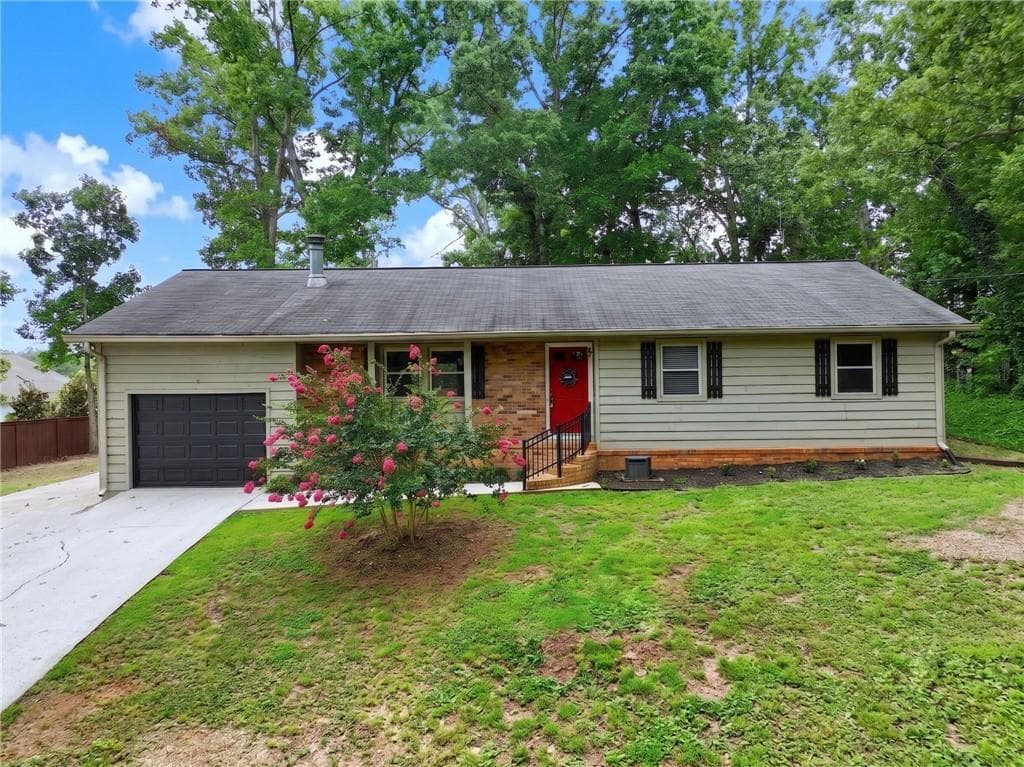 3 bedroom, 2 bathroom, 1,574 sq ft single family residence under contract at 4206 High Street, Buford, GA 30518 — photo 6