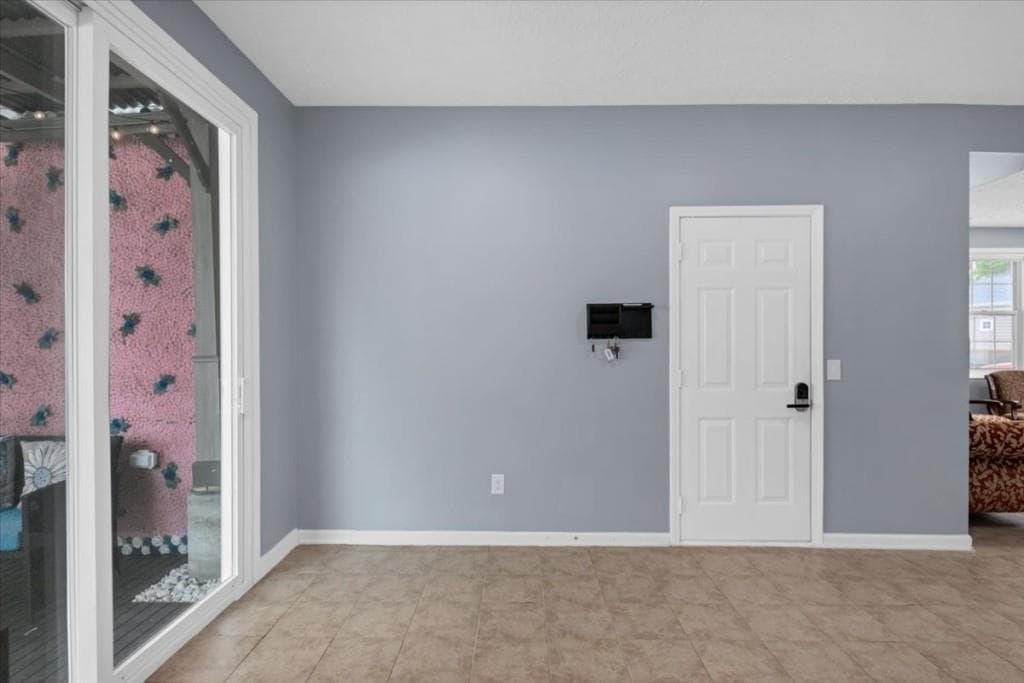 2 bedroom, 2 bathroom, 982 sq ft single family residence for sale at 141 Windcroft Circle, Acworth, GA 30101 — photo 8