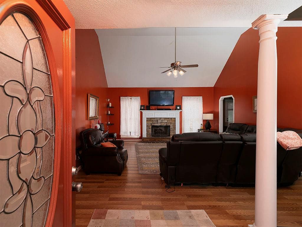 3 bedroom, 2 bathroom, 3,612 sq ft single family residence for sale at 726 Morningside Drive, Hiram, GA 30141 — photo 3