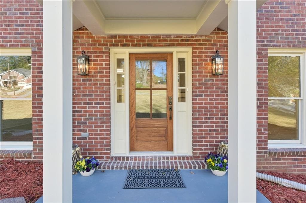 5 bedroom, 5 bathroom, 3,005 sq ft single family residence for sale at 3233 Bolero Pass, Atlanta, GA 30341 — photo 2