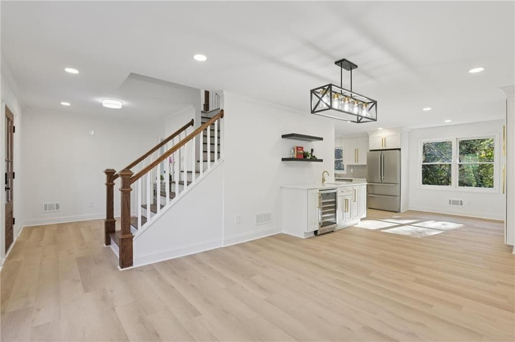 5 bedroom, 5 bathroom, 3,005 sq ft single family residence for sale at 3233 Bolero Pass, Atlanta, GA 30341 — photo 5