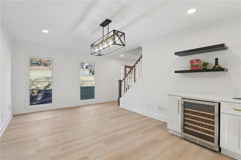 5 bedroom, 5 bathroom, 3,005 sq ft single family residence for sale at 3233 Bolero Pass, Atlanta, GA 30341 — photo 6