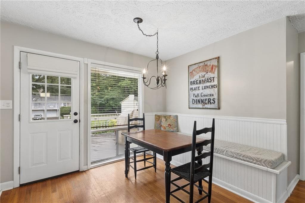 3 bedroom, 2 bathroom, 1,504 sq ft single family residence for sale at 3720 Ashwood Drive, Smyrna, GA 30080 — photo 7