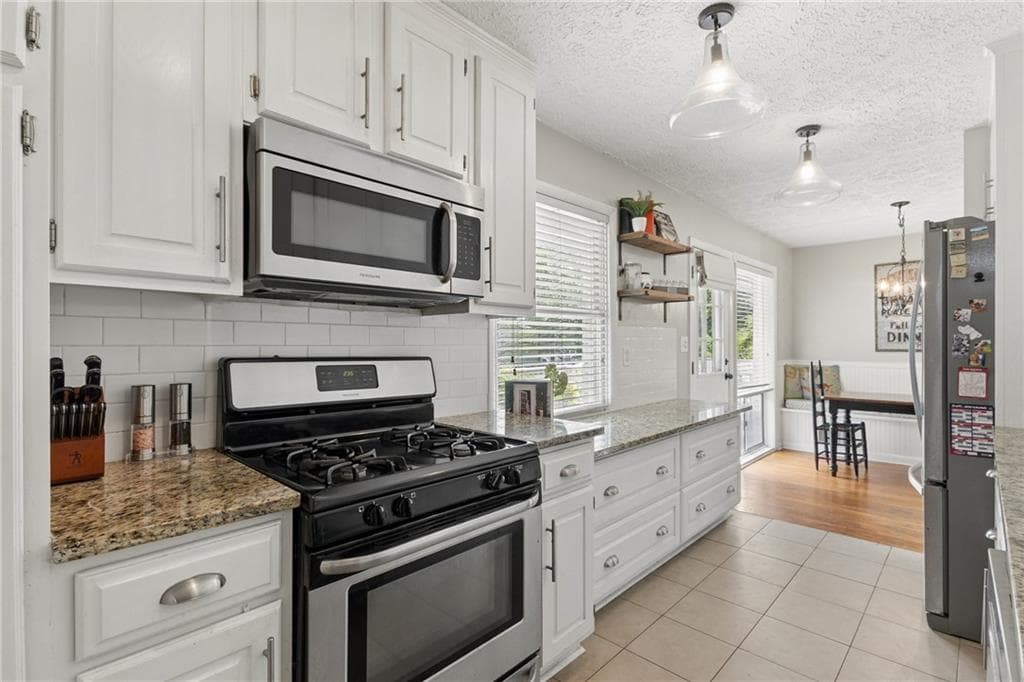 3 bedroom, 2 bathroom, 1,504 sq ft single family residence for sale at 3720 Ashwood Drive, Smyrna, GA 30080 — photo 8