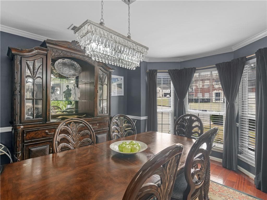 4 bedroom, 3 bathroom, 2,068 sq ft single family residence under contract at 2732 River Tree Drive, Decatur, GA 30034 — photo 10