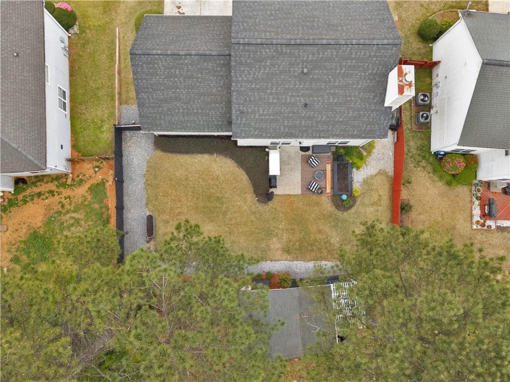 4 bedroom, 3 bathroom, 2,068 sq ft single family residence under contract at 2732 River Tree Drive, Decatur, GA 30034 — photo 3